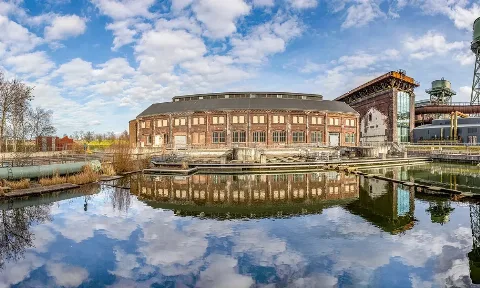Fassadenbau Firma   Bochum