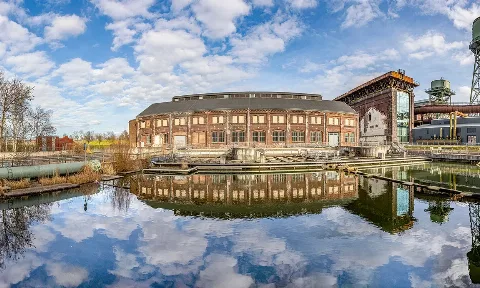 Fassadenbau Firma   Bochum