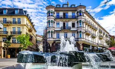 Fassadenbau Firma   Baden-Baden